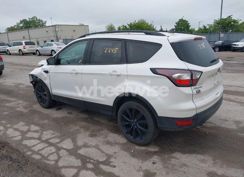 Photo 3 of 2018 Ford Escape SEL (VIN 1FMCU9HD5JUC28630)