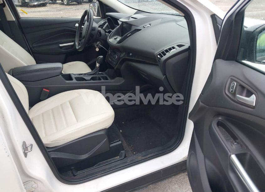 Photo 5 of 2018 Ford Escape SEL (VIN 1FMCU9HD5JUC28630)