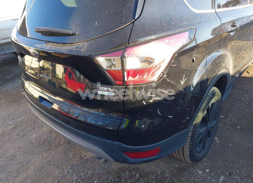 Photo 17 of 2018 Ford Escape SEL (VIN 1FMCU9HD5JUD57628)