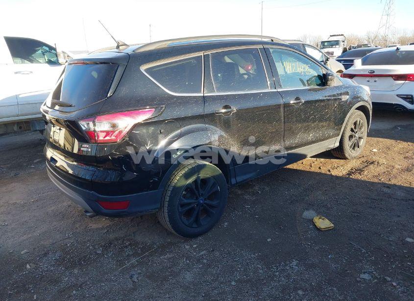 Photo 4 of 2018 Ford Escape SEL (VIN 1FMCU9HD5JUD57628)