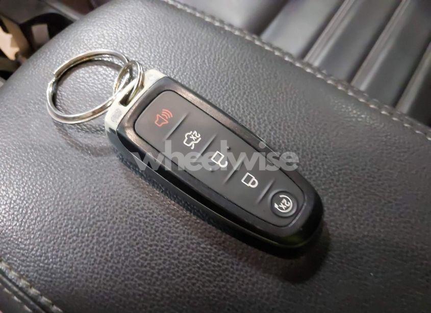 Photo 11 of 2019 Ford Escape SEL (VIN 1FMCU9HD5KUA15937)