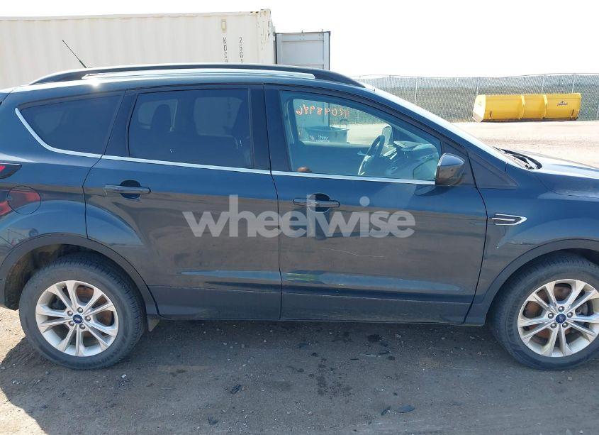 Photo 13 of 2019 Ford Escape SEL (VIN 1FMCU9HD5KUC35398)