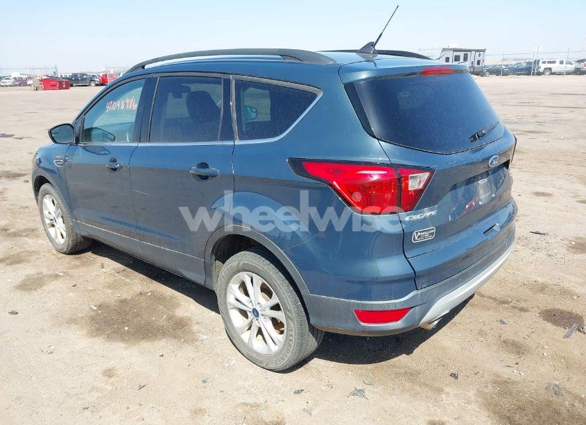 Photo 3 of 2019 Ford Escape SEL (VIN 1FMCU9HD5KUC35398)