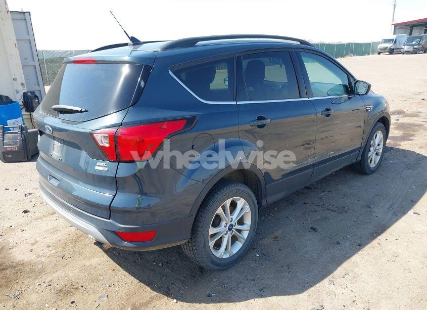 Photo 4 of 2019 Ford Escape SEL (VIN 1FMCU9HD5KUC35398)