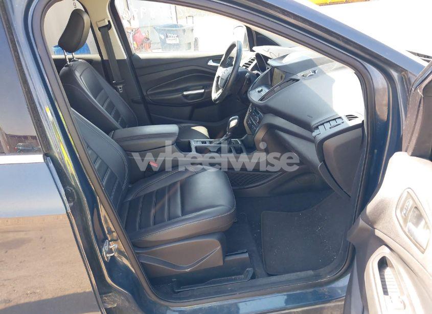 Photo 5 of 2019 Ford Escape SEL (VIN 1FMCU9HD5KUC35398)