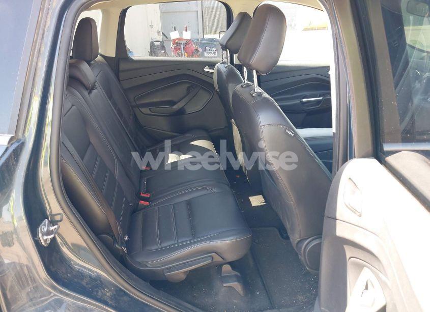 Photo 8 of 2019 Ford Escape SEL (VIN 1FMCU9HD5KUC35398)