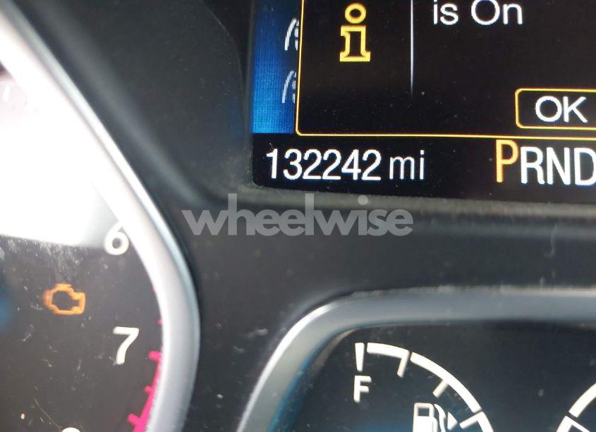 Photo 15 of 2018 Ford Escape SEL (VIN 1FMCU9HD6JUA16965)