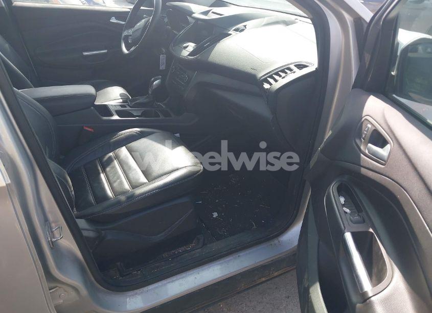 Photo 5 of 2018 Ford Escape SEL (VIN 1FMCU9HD6JUA16965)