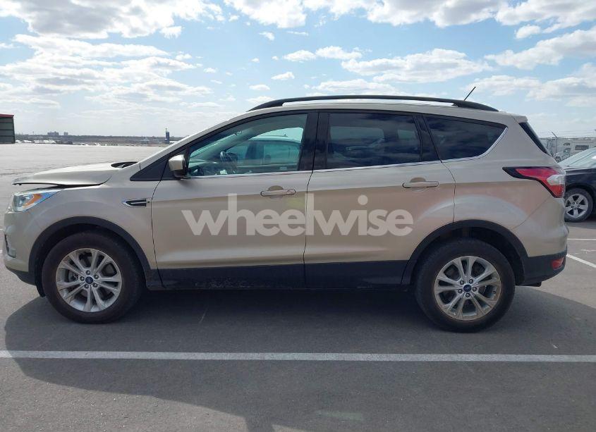 Photo 14 of 2018 Ford Escape SEL (VIN 1FMCU9HD6JUA21308)