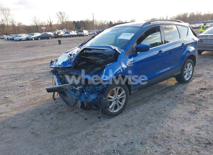 Photo 2 of 2018 Ford Escape SEL (VIN 1FMCU9HD6JUA93531)