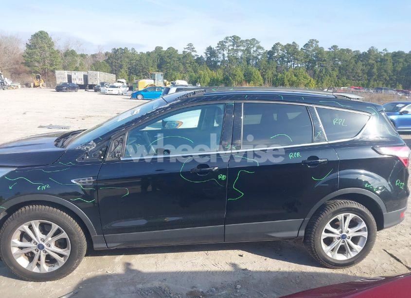 Photo 14 of 2018 Ford Escape SEL (VIN 1FMCU9HD6JUB65702)