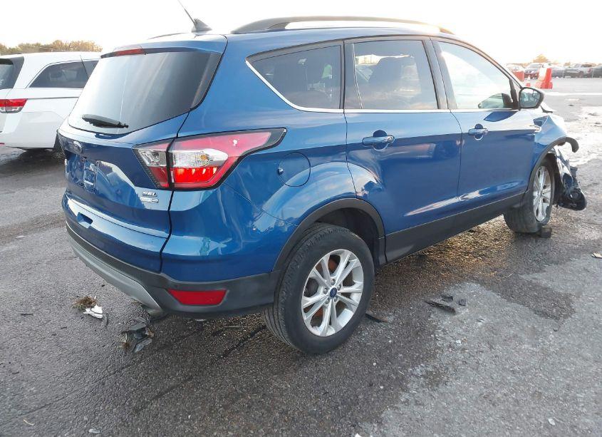 Photo 4 of 2018 Ford Escape SEL (VIN 1FMCU9HD6JUB87554)