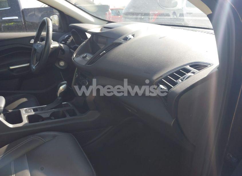 Photo 5 of 2018 Ford Escape SEL (VIN 1FMCU9HD6JUC77836)