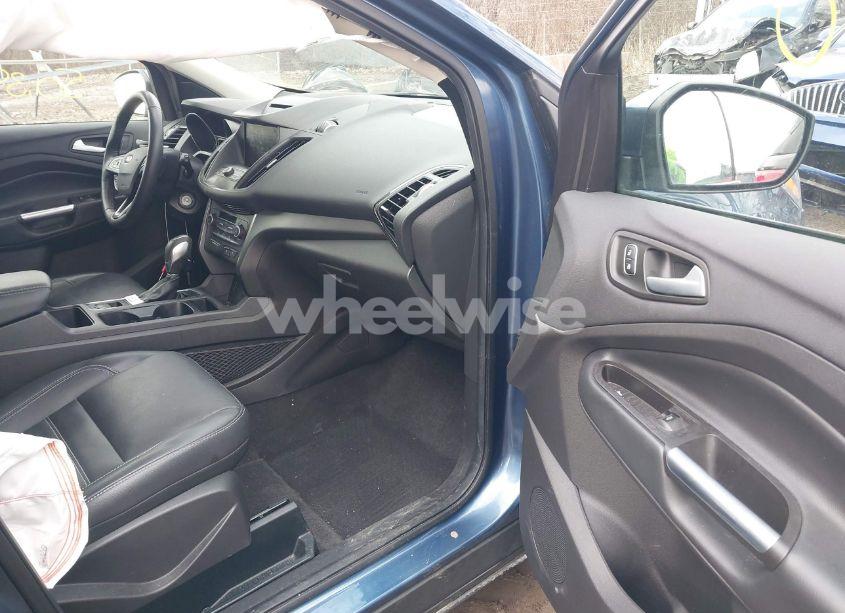 Photo 5 of 2018 Ford Escape SEL (VIN 1FMCU9HD6JUC79392)