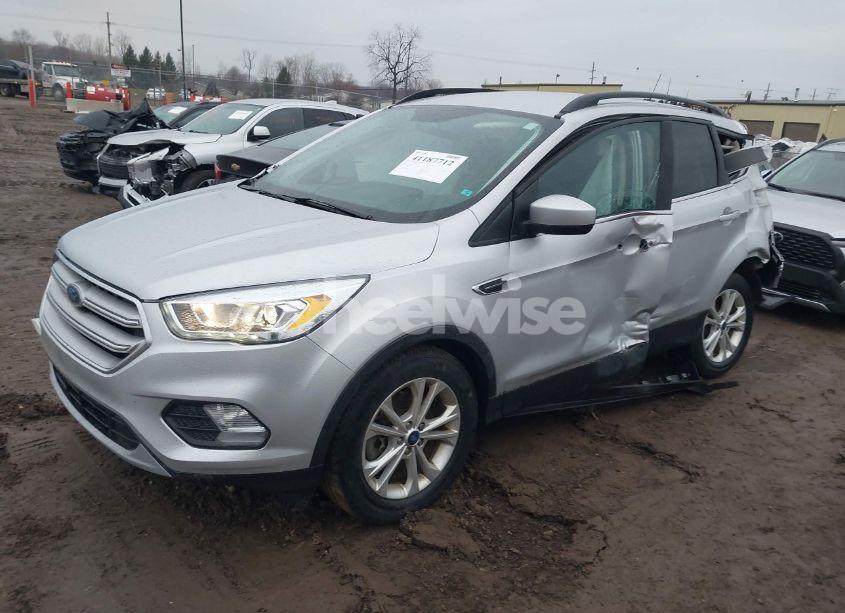 Photo 2 of 2019 Ford Escape SEL (VIN 1FMCU9HD6KUA24047)