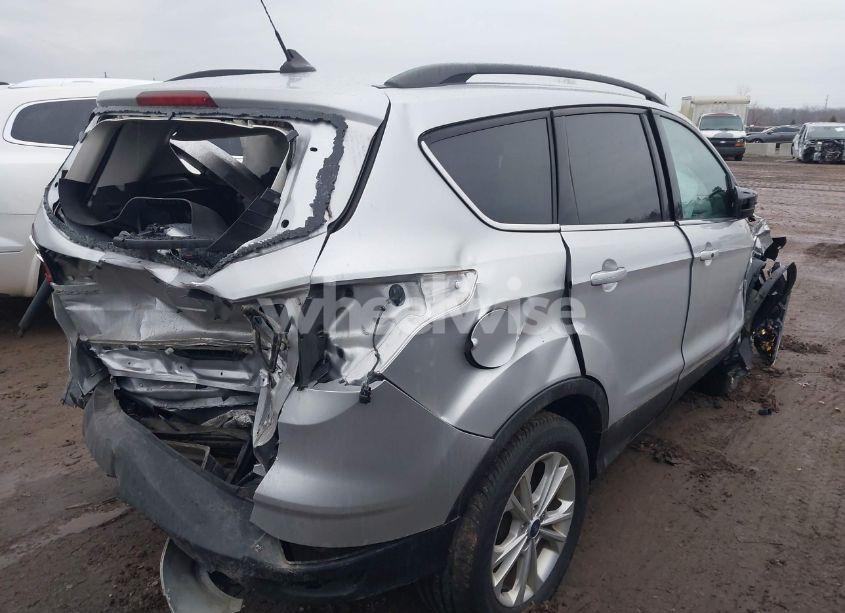Photo 4 of 2019 Ford Escape SEL (VIN 1FMCU9HD6KUA24047)