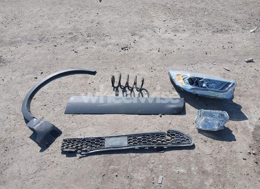 Photo 12 of 2019 Ford Escape SEL (VIN 1FMCU9HD6KUA93515)