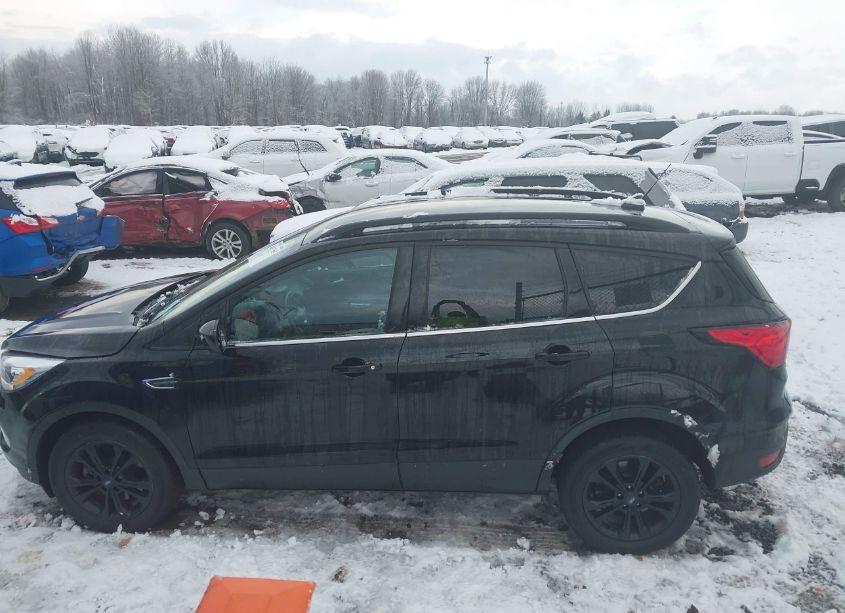 Photo 15 of 2019 Ford Escape SEL (VIN 1FMCU9HD6KUB42874)