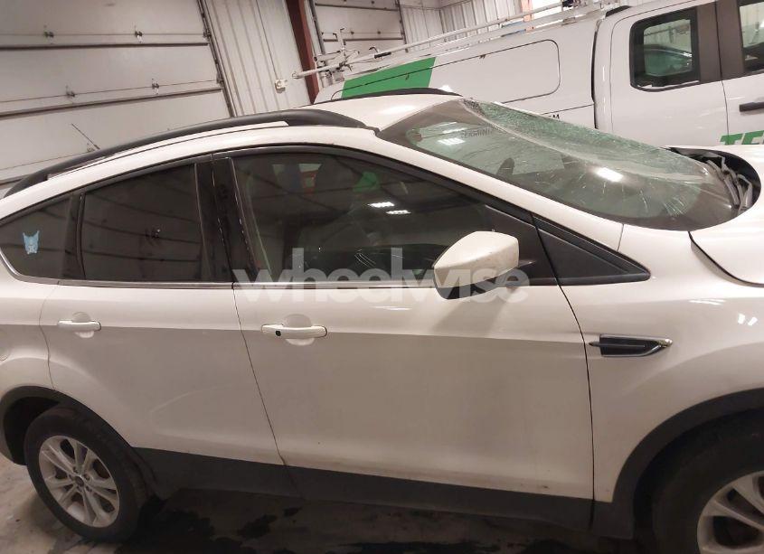 Photo 14 of 2019 Ford Escape SEL (VIN 1FMCU9HD6KUC22112)