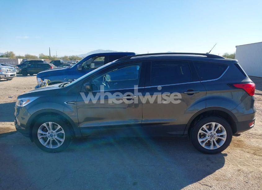 Photo 14 of 2019 Ford Escape SEL (VIN 1FMCU9HD6KUC55479)