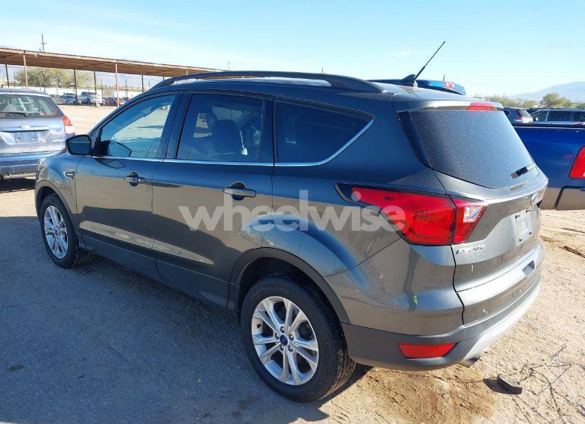 Photo 3 of 2019 Ford Escape SEL (VIN 1FMCU9HD6KUC55479)