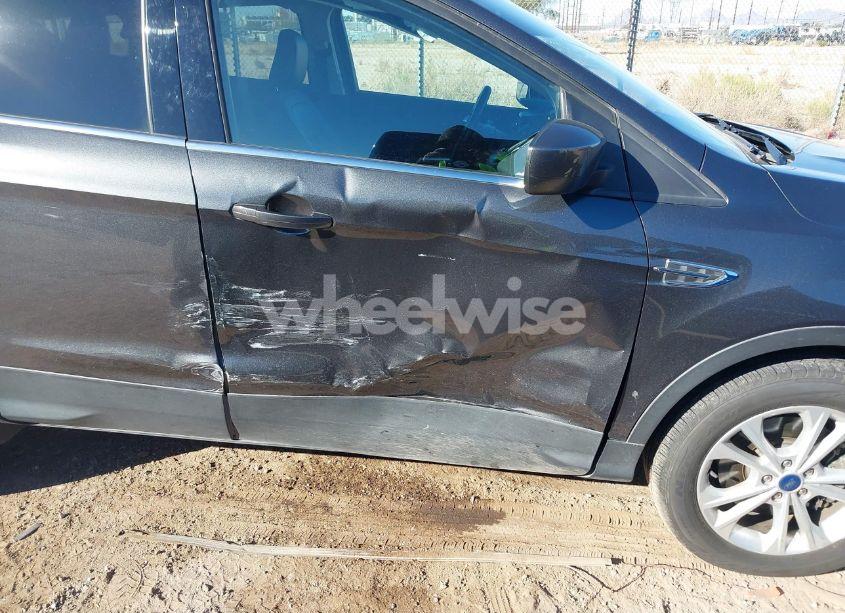 Photo 6 of 2019 Ford Escape SEL (VIN 1FMCU9HD6KUC55479)