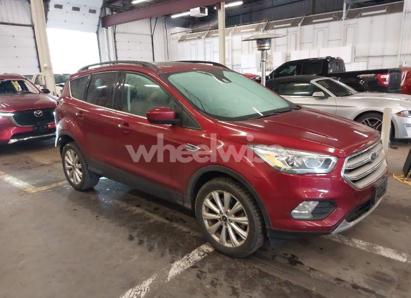 2019 Ford Escape SEL (VIN 1FMCU9HD6KUC56986) main photo