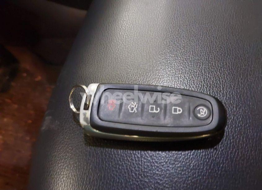 Photo 11 of 2019 Ford Escape SEL (VIN 1FMCU9HD6KUC56986)