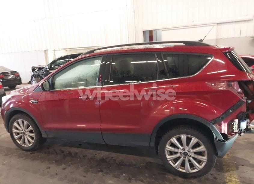 Photo 14 of 2019 Ford Escape SEL (VIN 1FMCU9HD6KUC56986)