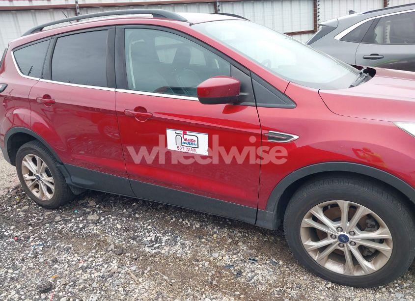 Photo 13 of 2018 Ford Escape SEL (VIN 1FMCU9HD7JUA33256)