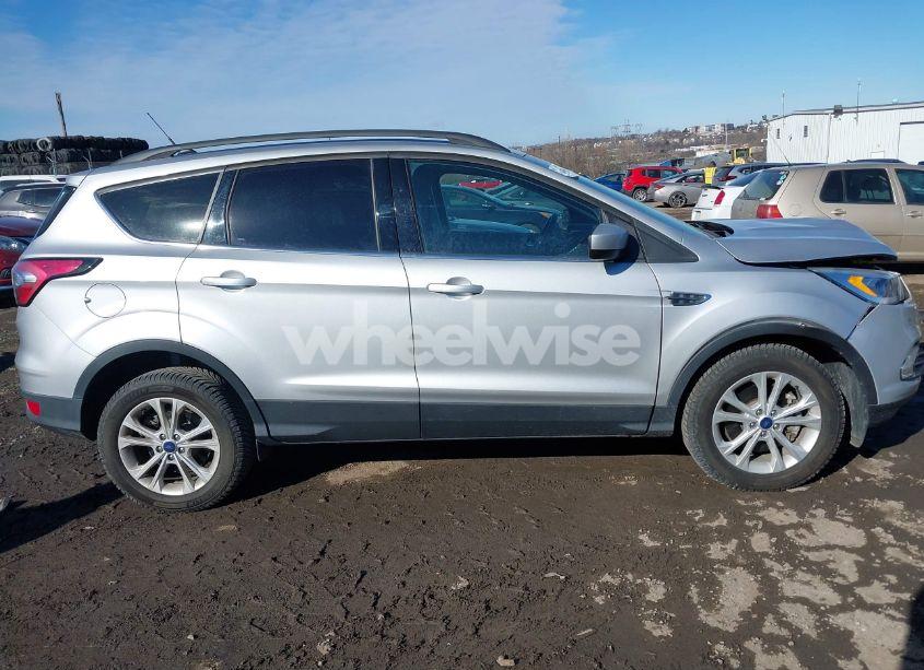 Photo 13 of 2018 Ford Escape SEL (VIN 1FMCU9HD7JUB51579)