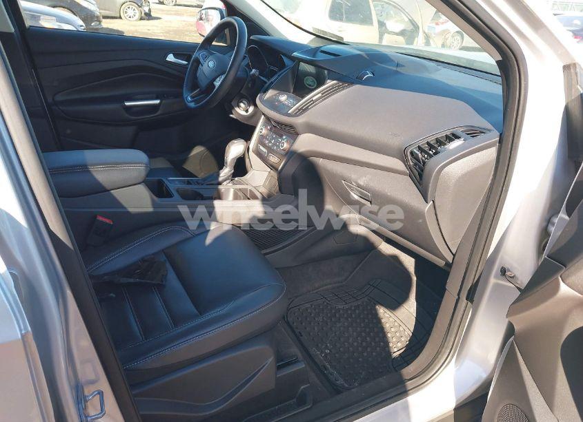 Photo 5 of 2018 Ford Escape SEL (VIN 1FMCU9HD7JUB51579)