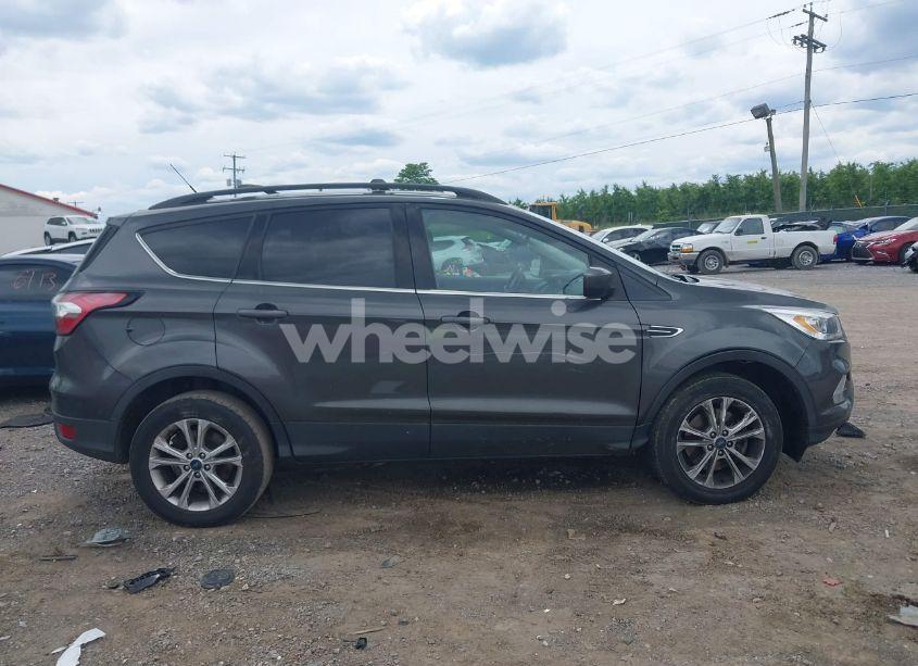 Photo 13 of 2018 Ford Escape SEL (VIN 1FMCU9HD7JUC16222)