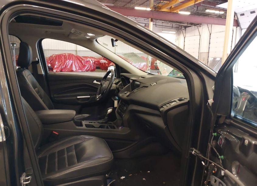 Photo 5 of 2018 Ford Escape SEL (VIN 1FMCU9HD7JUD30298)