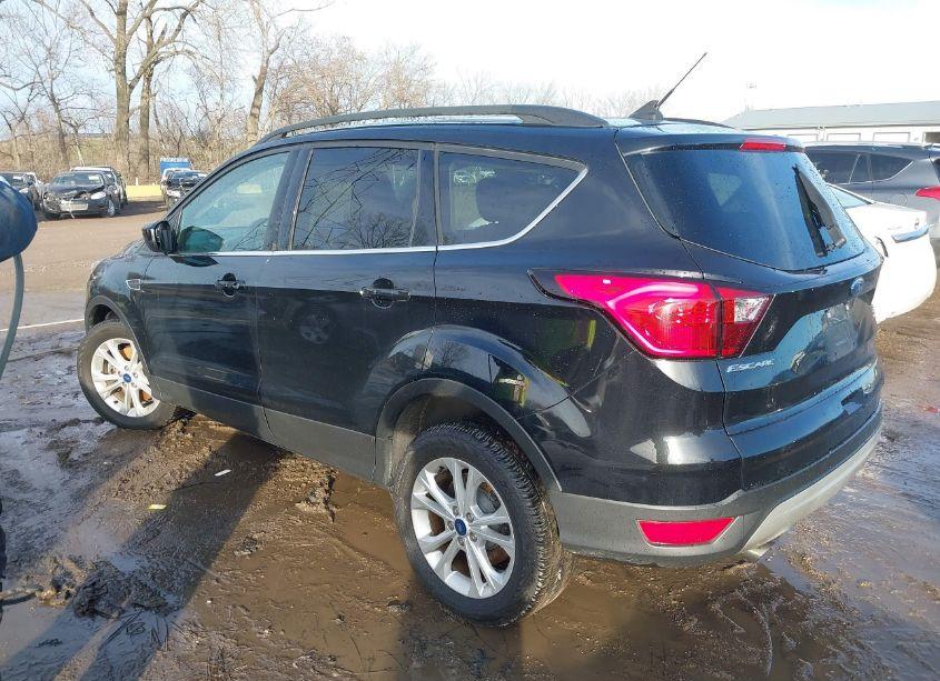 Photo 3 of 2019 Ford Escape SEL (VIN 1FMCU9HD7KUA08438)