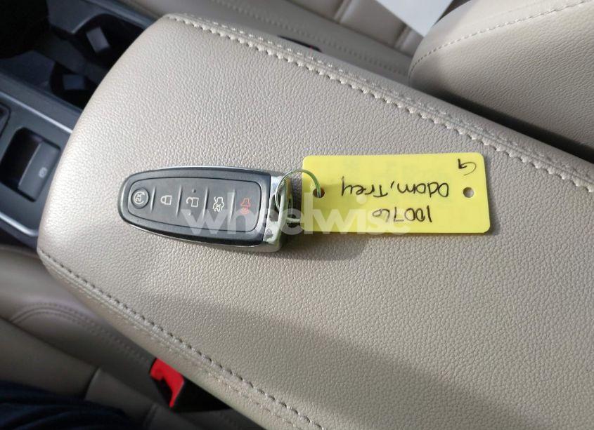 Photo 11 of 2019 Ford Escape SEL (VIN 1FMCU9HD7KUA48938)