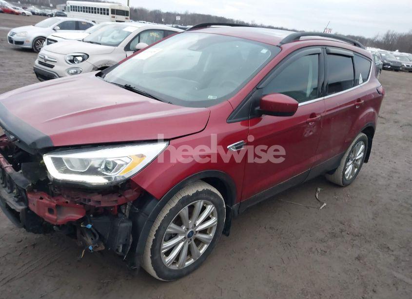 Photo 2 of 2019 Ford Escape SEL (VIN 1FMCU9HD7KUB25789)