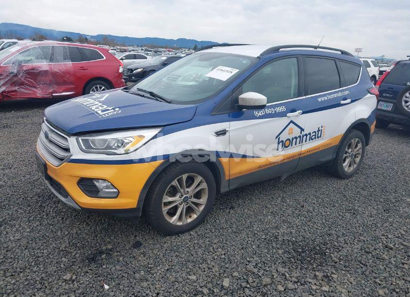 Photo 2 of 2019 Ford Escape SEL (VIN 1FMCU9HD7KUC30199)