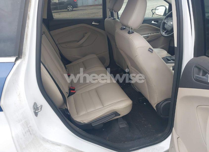 Photo 8 of 2019 Ford Escape SEL (VIN 1FMCU9HD7KUC30199)