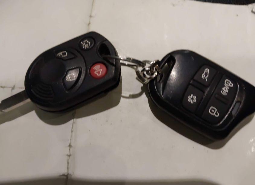 Photo 11 of 2018 Ford Escape SEL (VIN 1FMCU9HD8JUB21538)