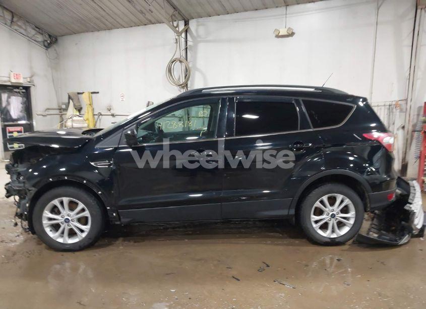 Photo 15 of 2018 Ford Escape SEL (VIN 1FMCU9HD8JUC25351)