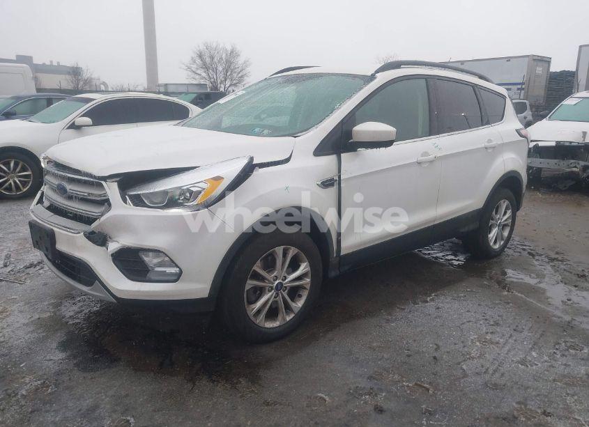 Photo 2 of 2018 Ford Escape SEL (VIN 1FMCU9HD8JUD12621)