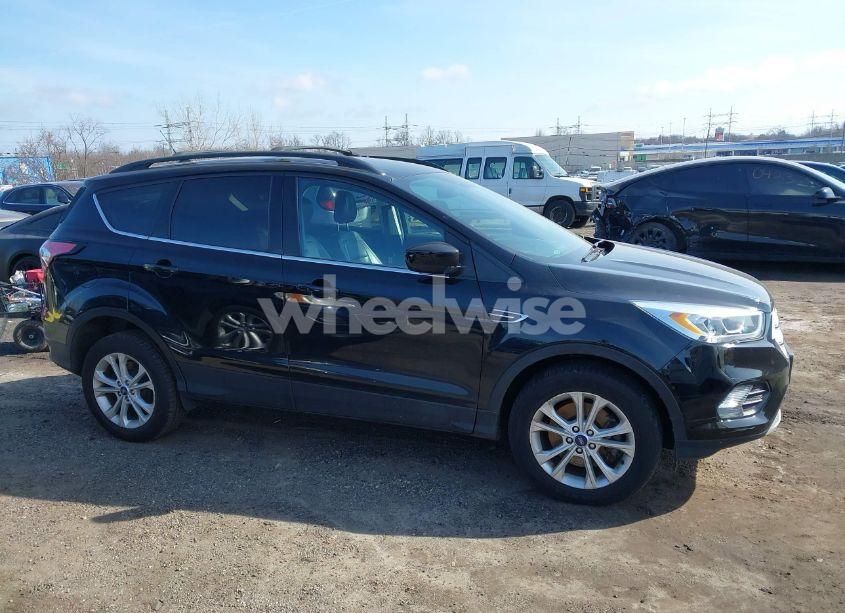 Photo 13 of 2018 Ford Escape SEL (VIN 1FMCU9HD8JUD33145)