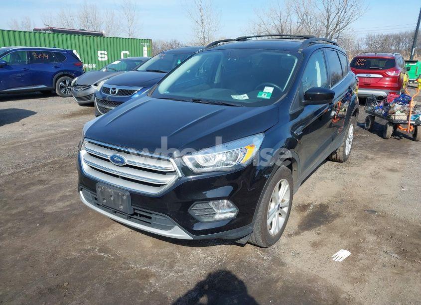 Photo 2 of 2018 Ford Escape SEL (VIN 1FMCU9HD8JUD33145)