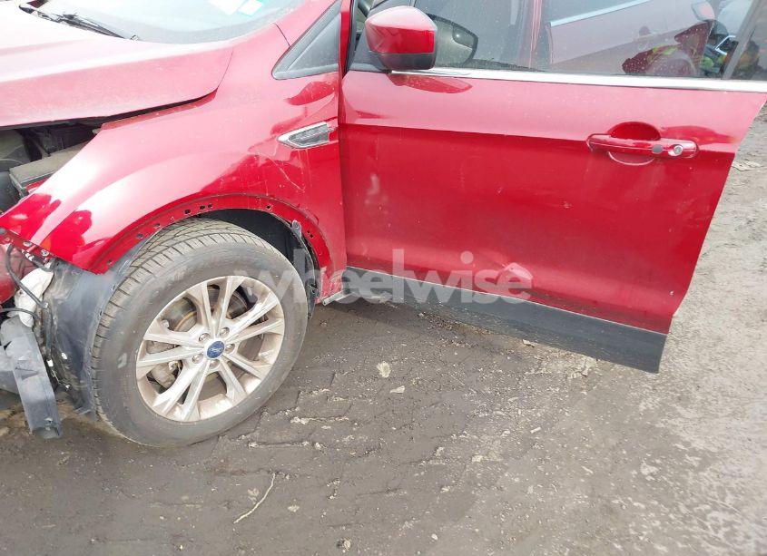 Photo 17 of 2019 Ford Escape SEL (VIN 1FMCU9HD8KUA09033)