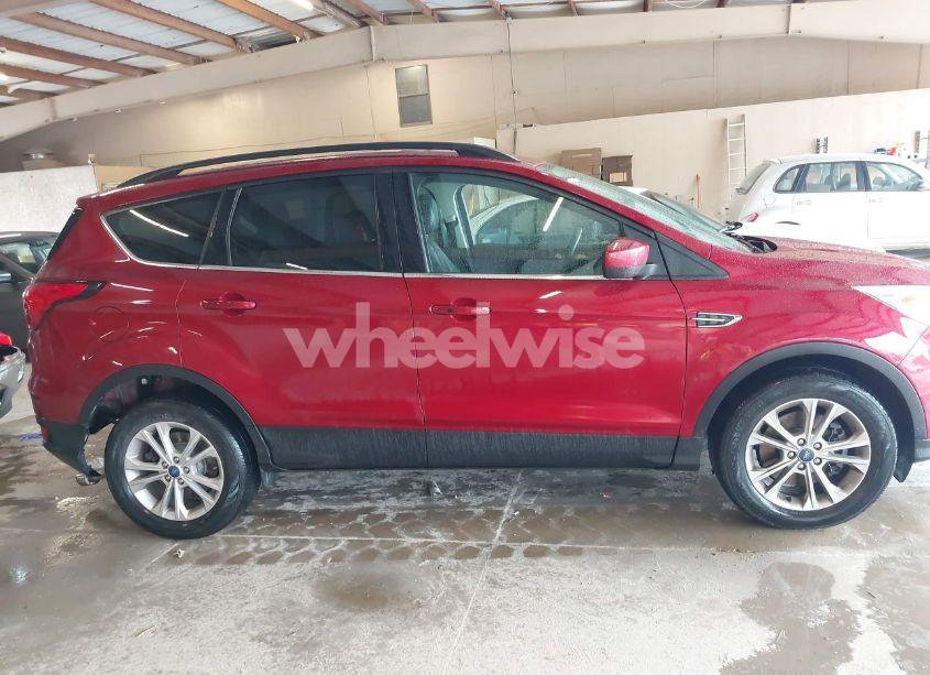 Photo 13 of 2019 Ford Escape SEL (VIN 1FMCU9HD8KUA94200)
