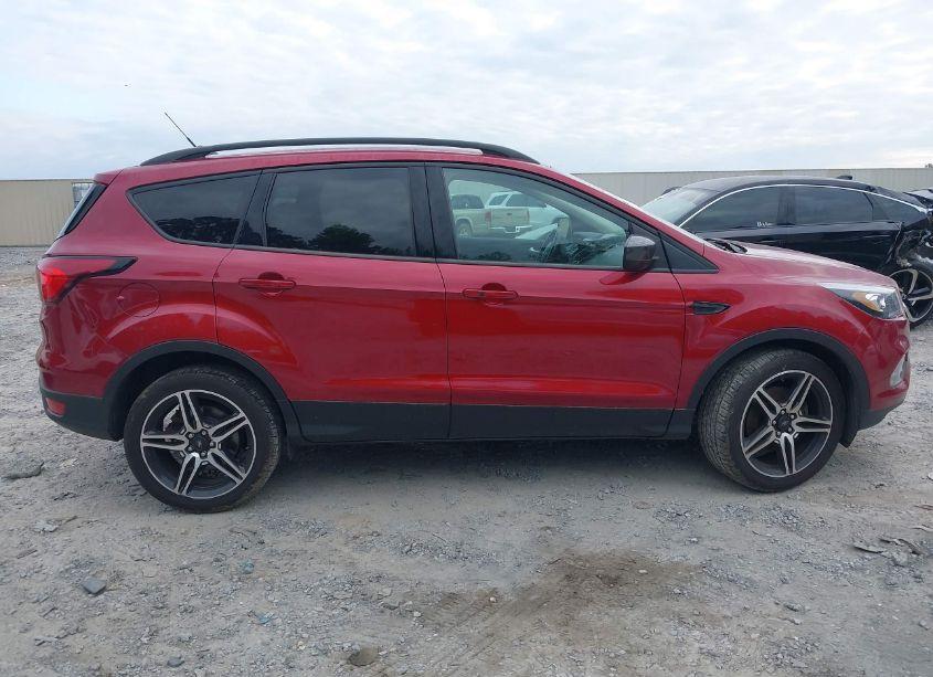 Photo 13 of 2019 Ford Escape SEL (VIN 1FMCU9HD8KUB18768)