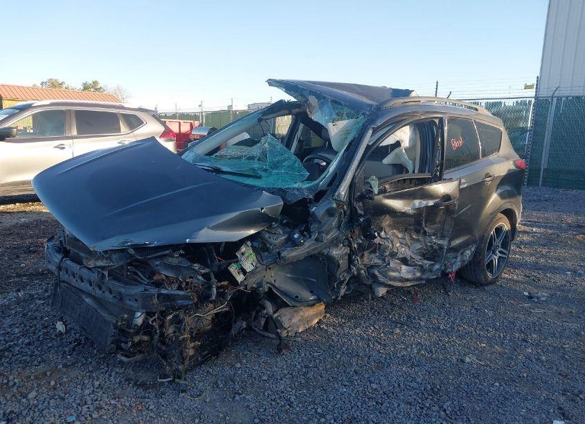 Photo 2 of 2019 Ford Escape SEL (VIN 1FMCU9HD8KUB23923)