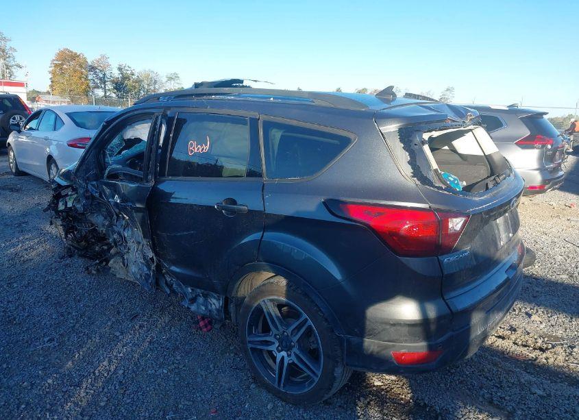 Photo 3 of 2019 Ford Escape SEL (VIN 1FMCU9HD8KUB23923)