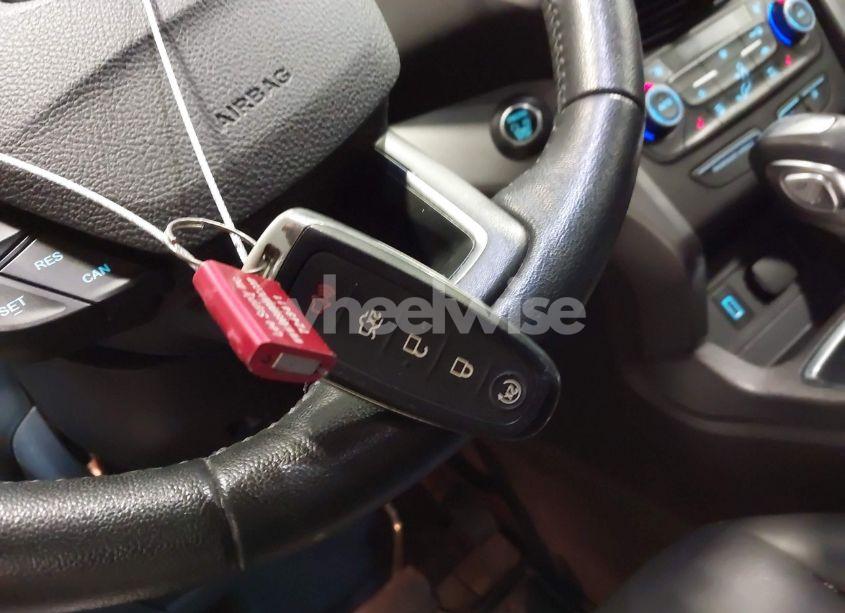 Photo 11 of 2019 Ford Escape SEL (VIN 1FMCU9HD8KUC30146)